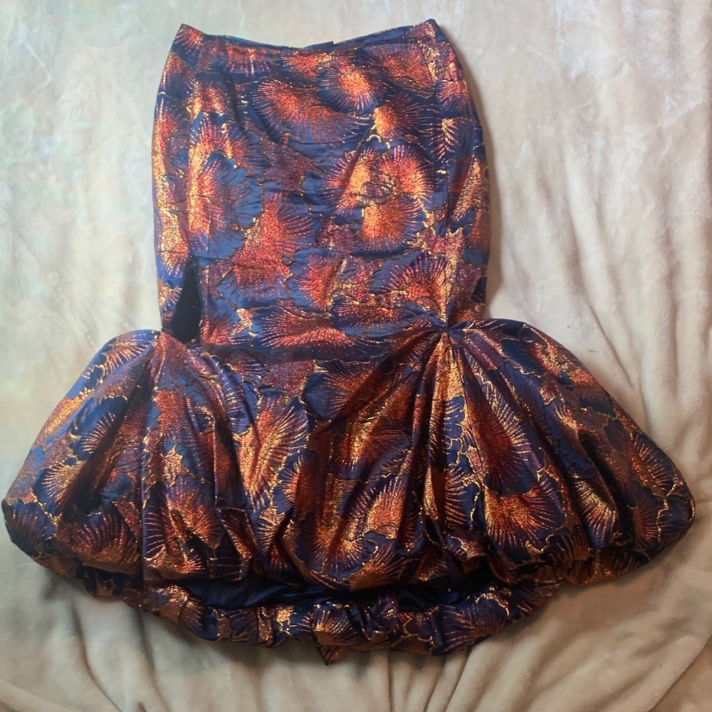AKIRA Lady Lux Brocade Corset Top & Bubble Hem Midi Skirt Set - Picture 13 of 14